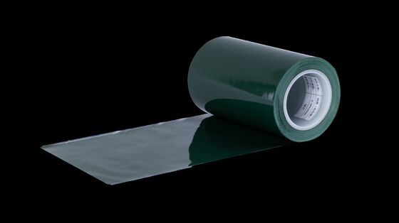 فيلم تحرير PE من السيليكون المزدوج مع مقاومة درجة الحرارة 110 ~ 130 ℃ ومعدل الالتصاق اللاحق ≥85٪ لقولبة النفخ