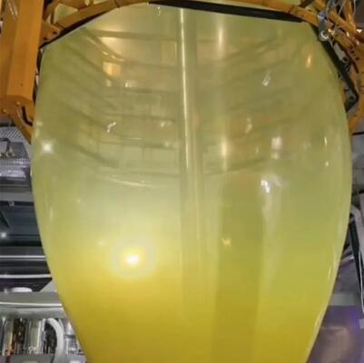 2.7 متر عرض فيلم تغليف بالات القطن الملون بسماكة 75 ميكرون، بكرة قولبة بالنفخ، علامة Upasschina التجارية