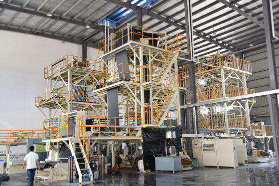 فيلم مصفح متقاطع HDPE للأغشية الإسفلتية المقاومة للماء والطبقة السفلية للأسقف الاصطناعية