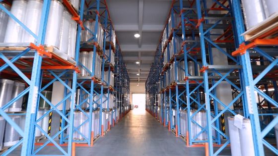 فيلم HDPE المصفوف غير الزلق لتحقيق أداء موثوق به في العرض 100mm-1100mm